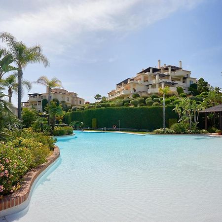 Ferienwohnung Capanes Del Golf Benahavís Exterior foto