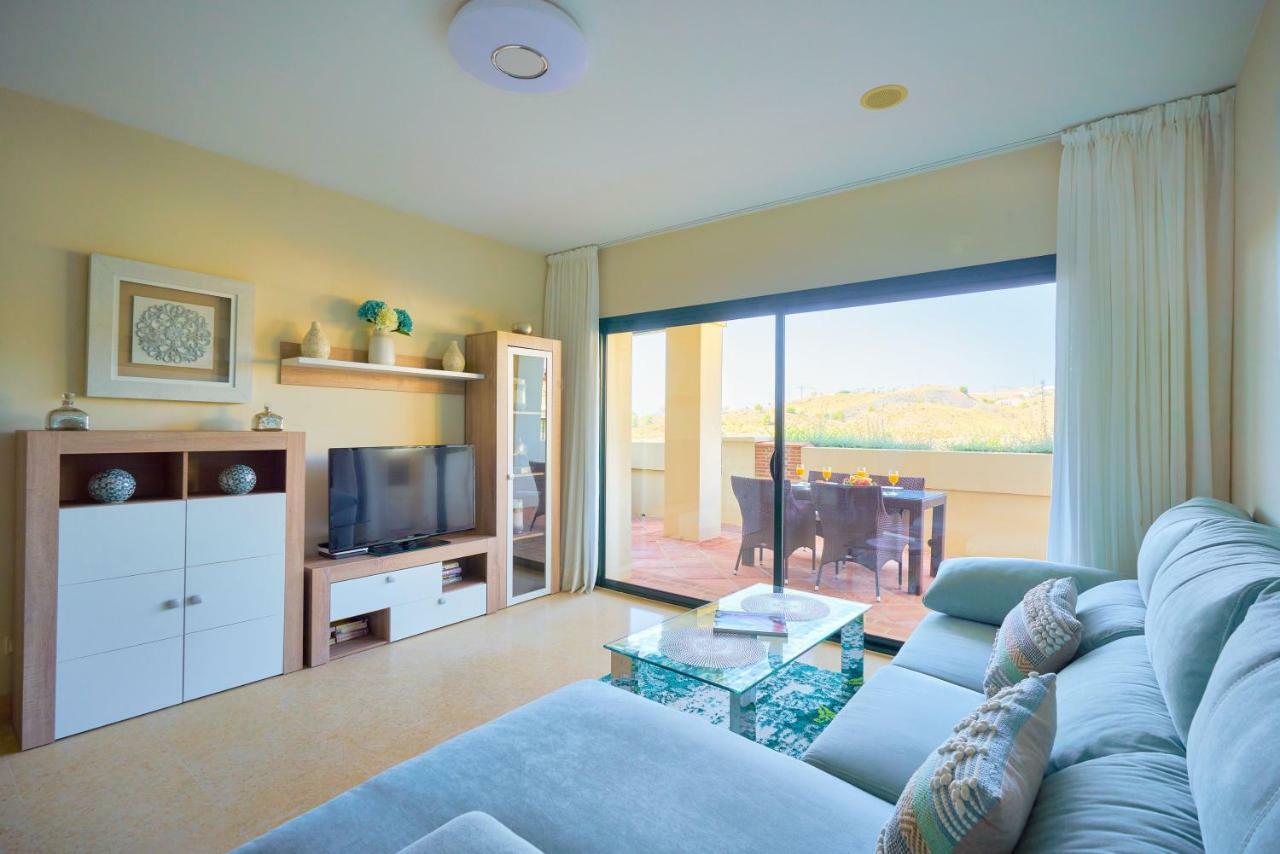 Ferienwohnung Capanes Del Golf Benahavís Exterior foto