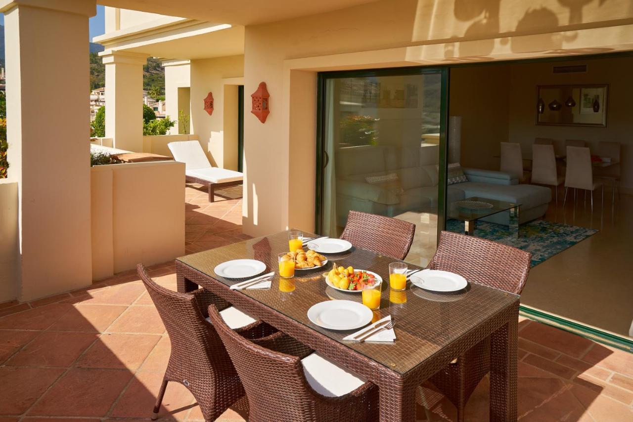 Ferienwohnung Capanes Del Golf Benahavís Exterior foto