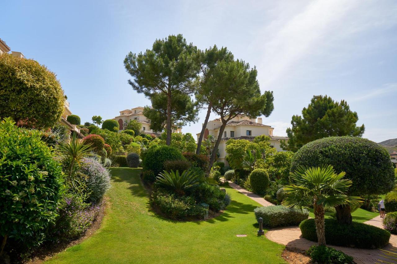 Ferienwohnung Capanes Del Golf Benahavís Exterior foto
